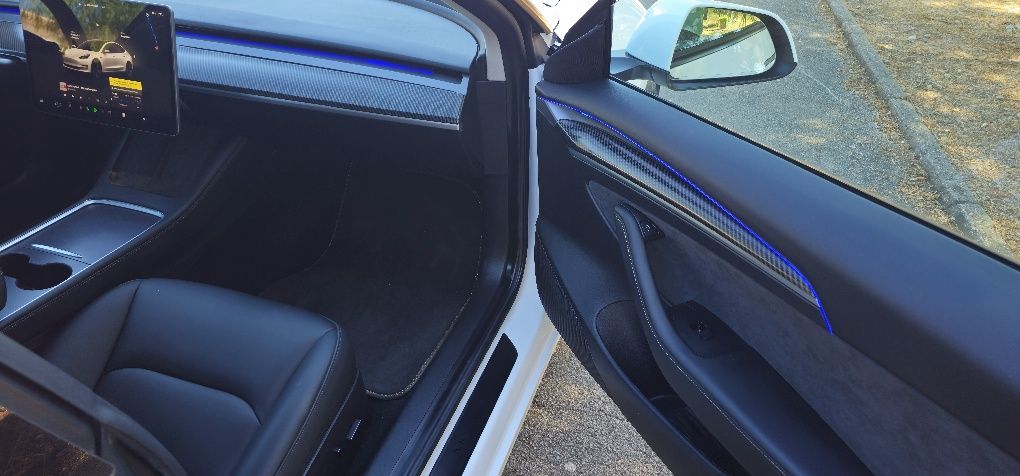 Tesla Model 3 Long-Range