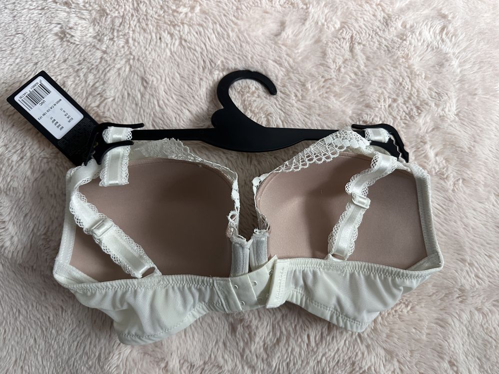 Biusztonosz push up wonderbra 65F cielisty bezowy