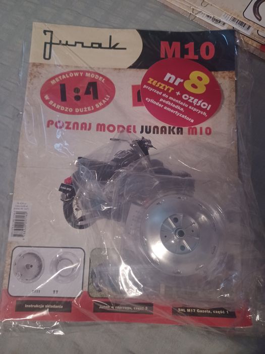 Części do modelu Junak M10 Hachette