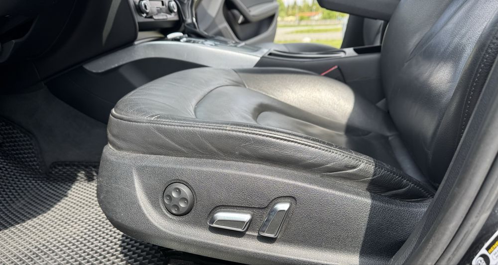 Продам Ауді А4 Б8 quattro 2012 року