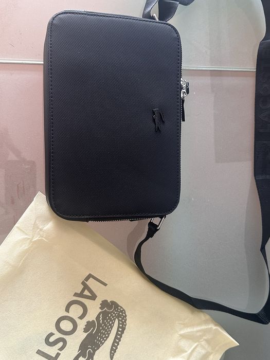 Bolsa Lacoste Preta Como nova