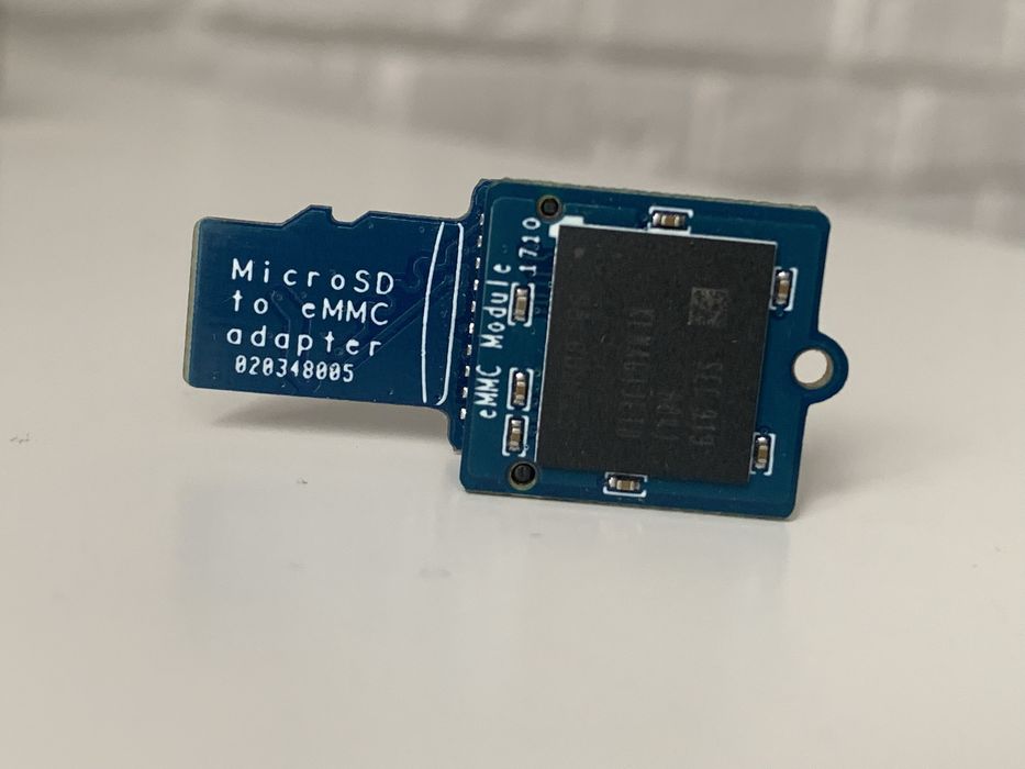 EMMC 16 ГБ с адаптером microSD