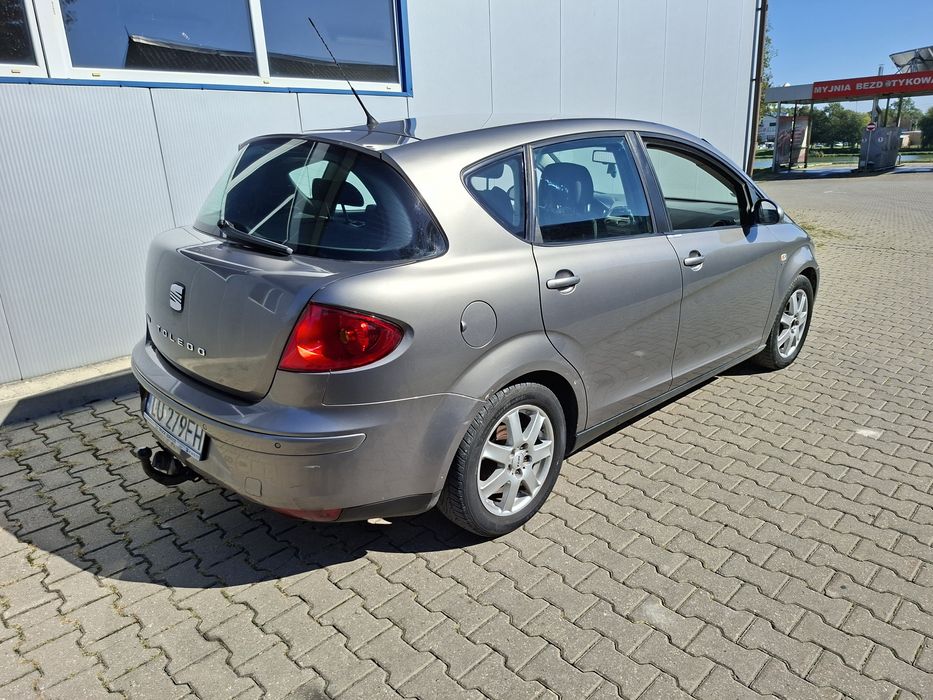 2.0 benzyna klimatyzacja bogata wersja ważne opłaty