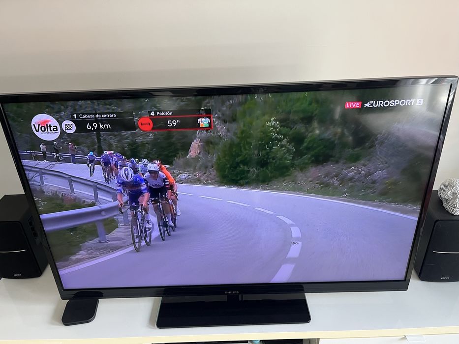 TV Philips LCD 46”