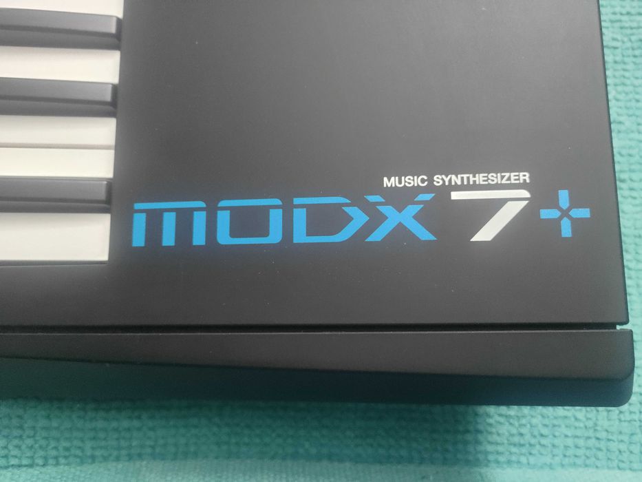 Yamaha MODX7 Plus