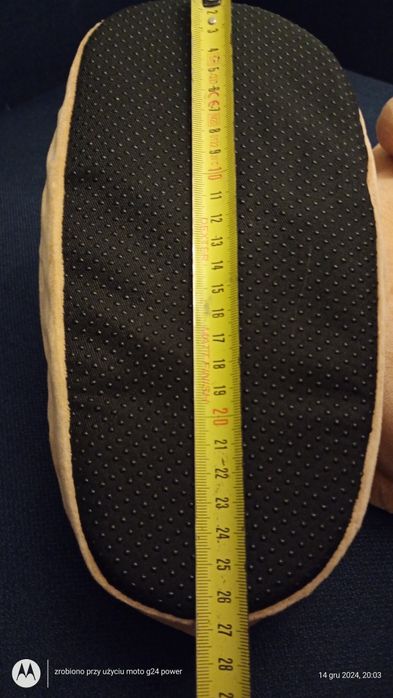 Kapcie damskie Pou rozmiar 40/41
