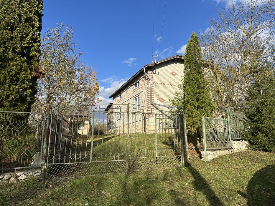 Продається будинок в с. Розношинці (біля м. Збараж) продаж земельна