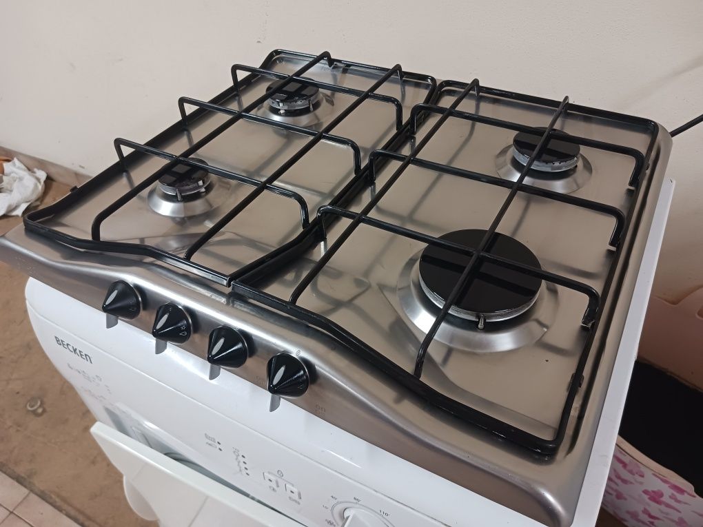 Vendo placa de gas com 4 bicos de isqueiro automático marca zanussi em