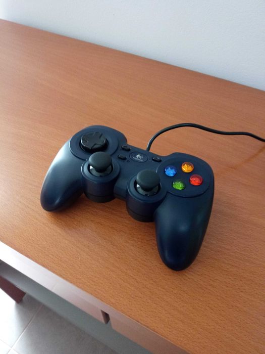 Comando LOGITECH F310 (PC - USB) em excelentes condições