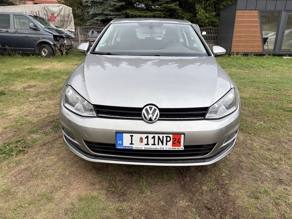 VW GOLF 7/2012/1.6 TDI klima podgrzewane fotele