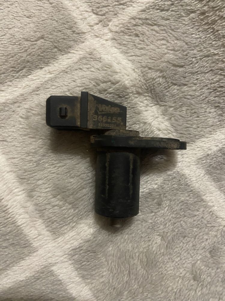 Датчик оборотов коленвала Valeo 366155 bmw 2,5,6,7,8series
