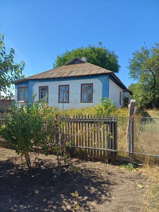 Продам будинок в селі Червона Поляна