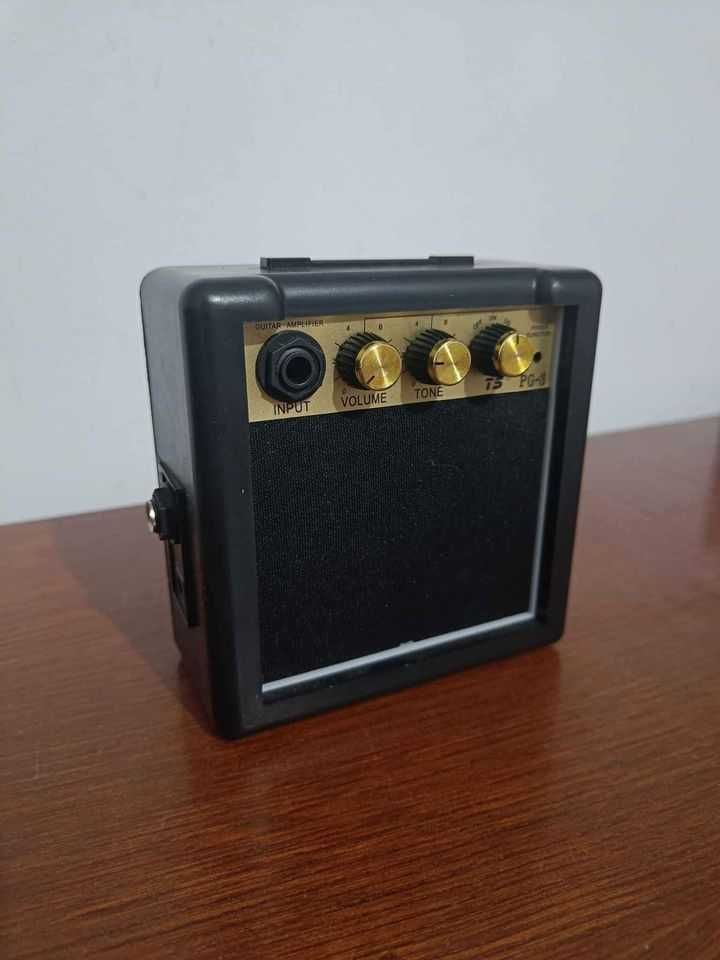 Mini Amplificador de Guitarra Elétrica