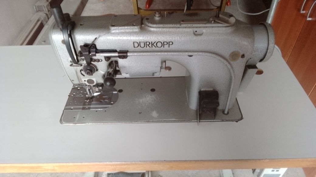 Maszyna do szycia durkop ,Łucznik, i textima.