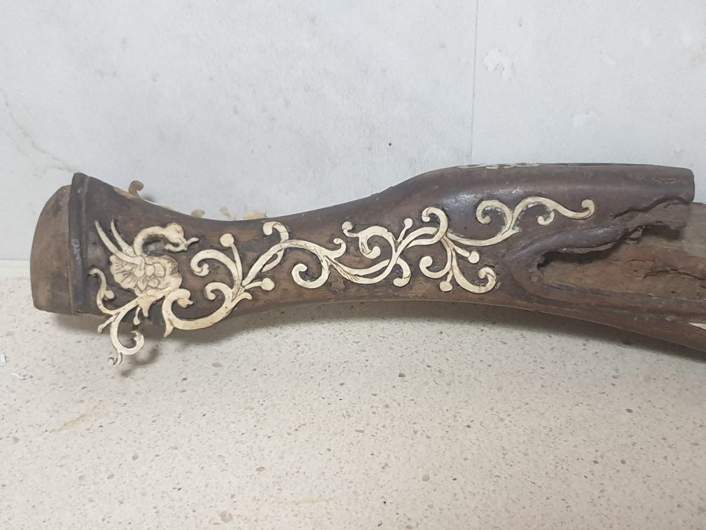 Para restauro: fragmento de antiga pistola de duelos c ricos embutidos