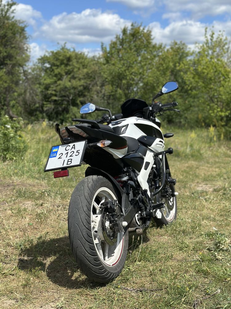 bajaj pulsar ns200