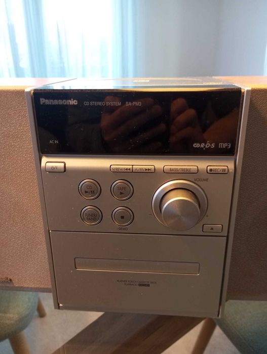 Aparelhagem PANASONIC SA-PM3 CD, cassete e rádio + colunas