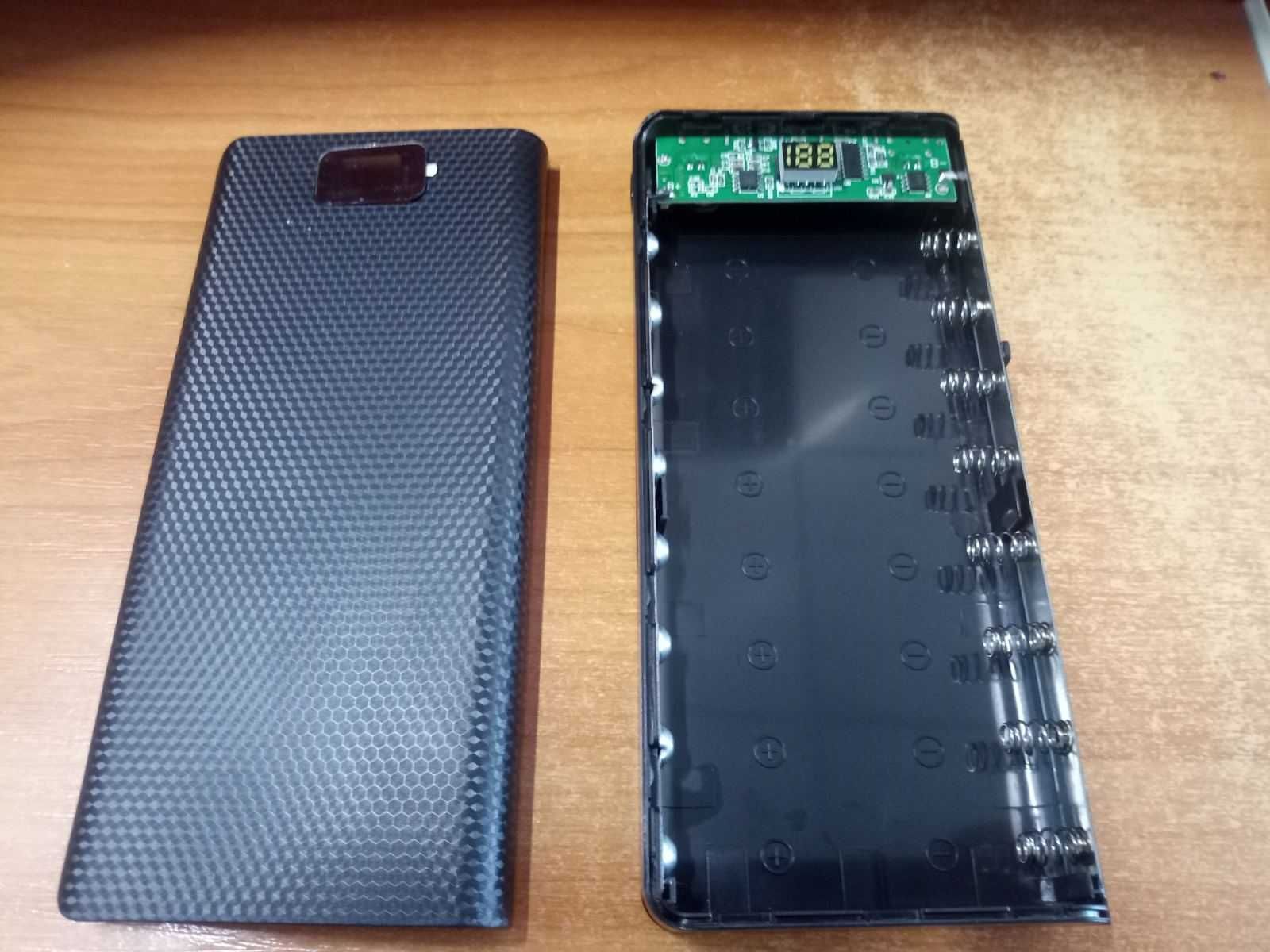 Пауэрбанк повербанк Powerbank корпус под 8 аккумулятор 18650