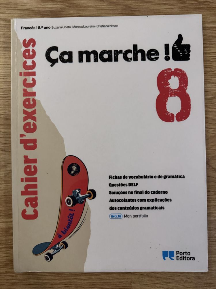 Livro de fichas de Francês 8° ano Porto Editora