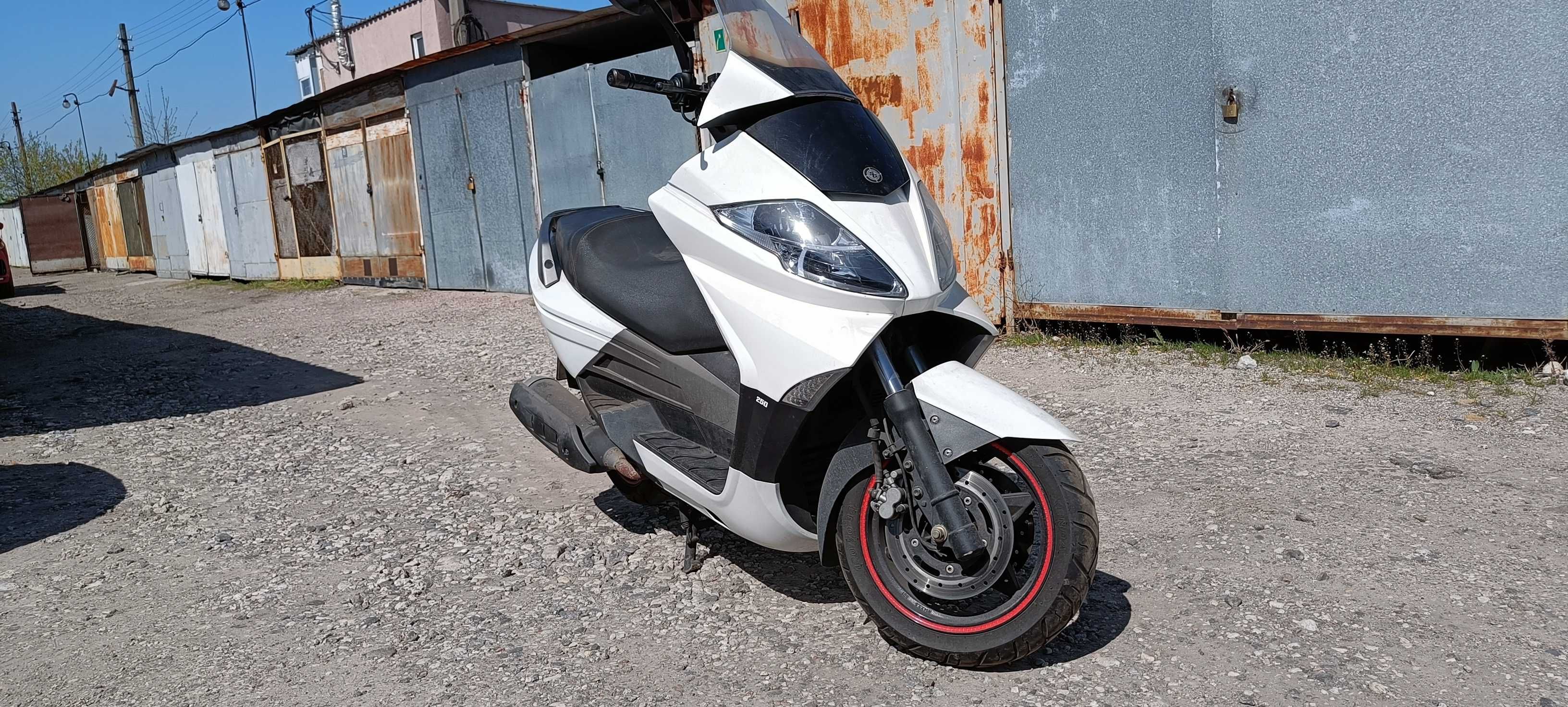 Продам скутер SPEED GEAR 250 (yamaha majesty 250)