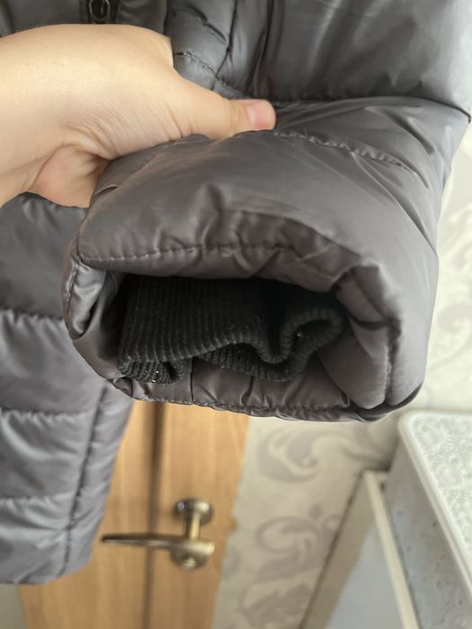 Жіноча зимова куртка-пуховик