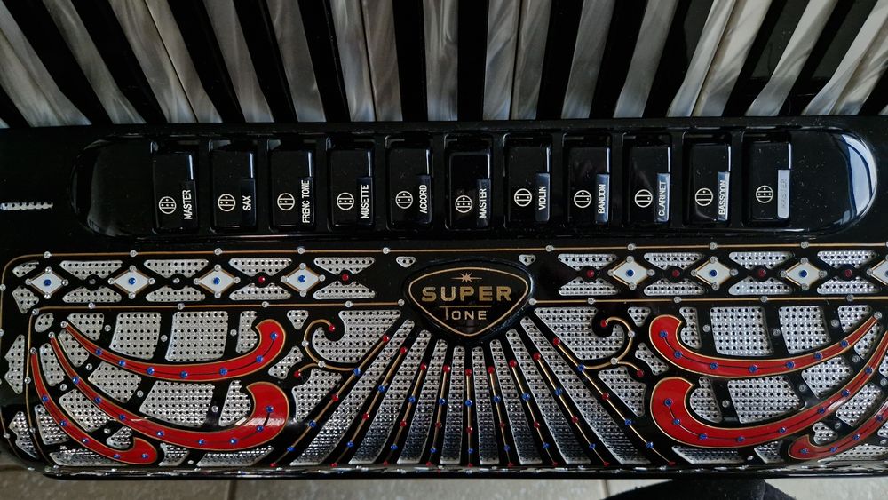 Akordeon Tombolini Musette 96 basów