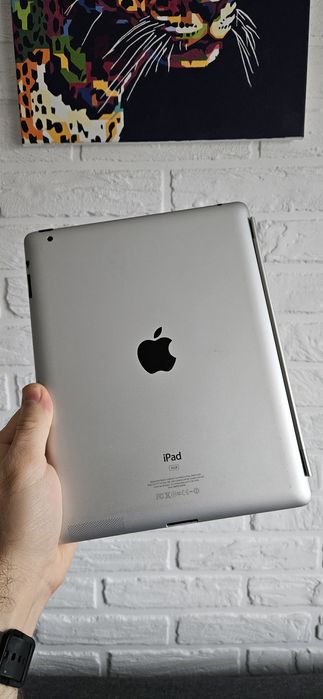 Продам iPad 2 16GB (Wi-Fi) на запчастини