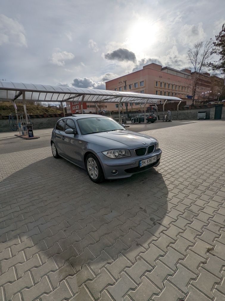 Продам bmw 118i e87