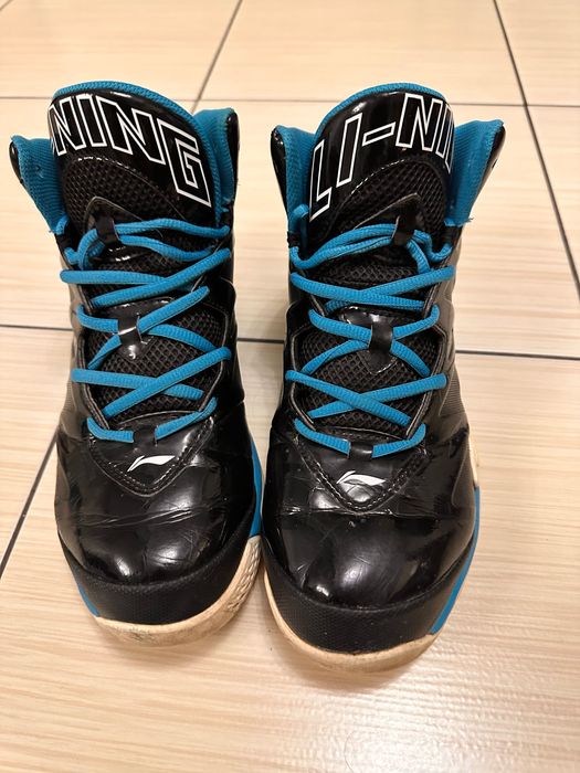 Кросівки високі демісезонні баскетбольні