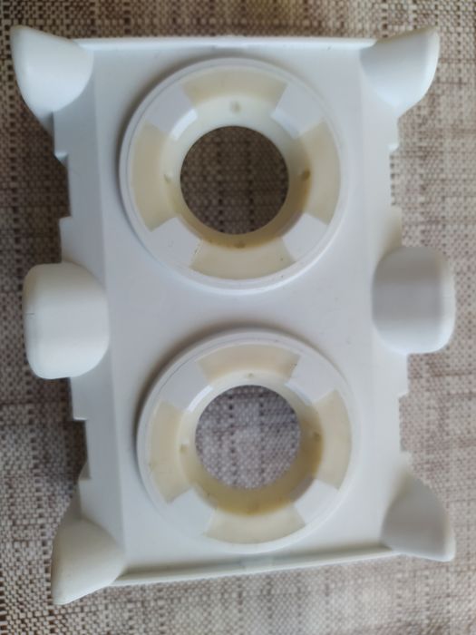 Кріплення патрубків посудомийної машини  Whirlpool 481253029431