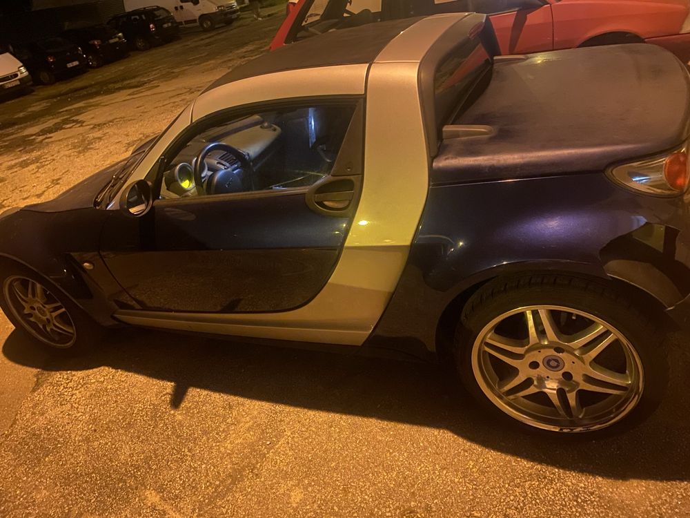 Smart roadster exclusivamente para peças