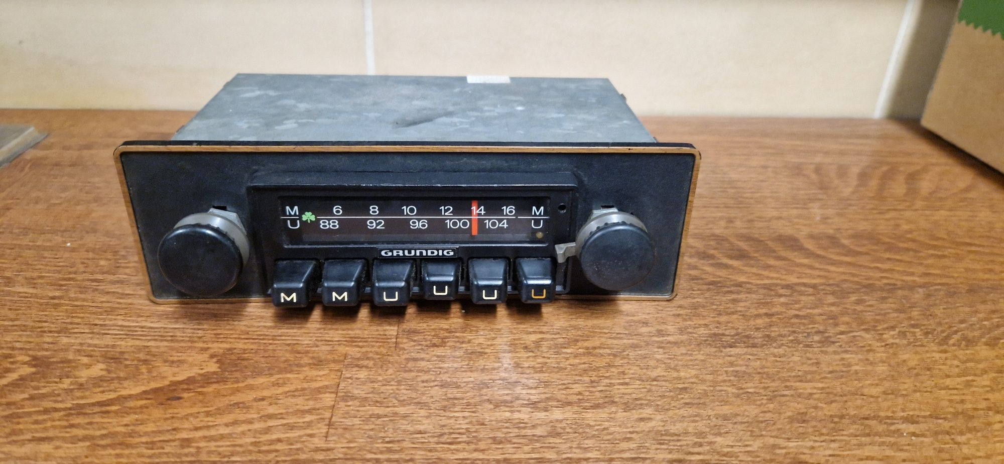 Radio samochodowe grundig FTZ u101