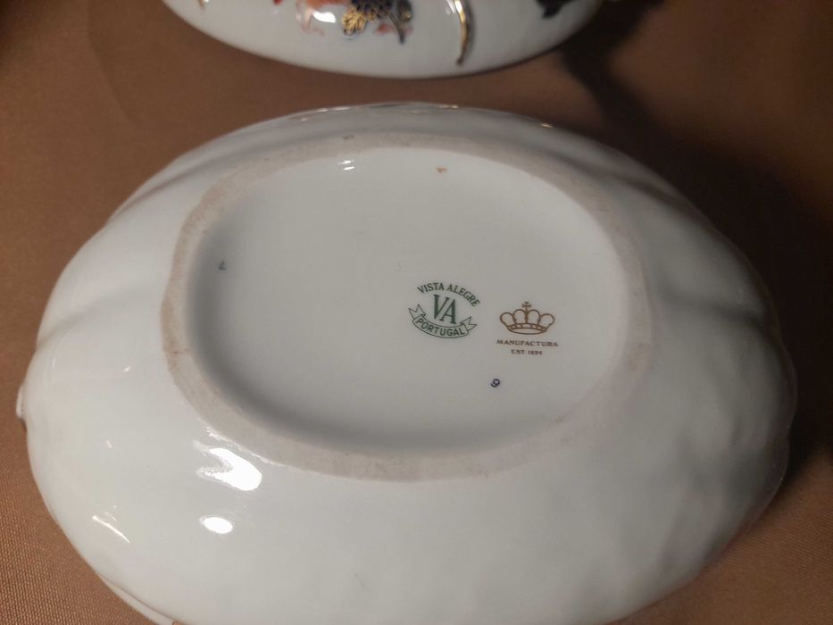 Vista Alegre -- Caixa Diogo Paradise, Pote Samatra, Caixa melão Imari