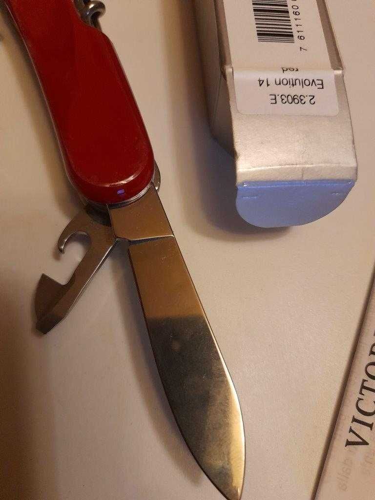 Scyzoryk VICTORINOX Evolution 14 2.3903.E Wenger z nożyczkami