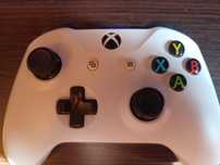 Геймпад Xbox One s