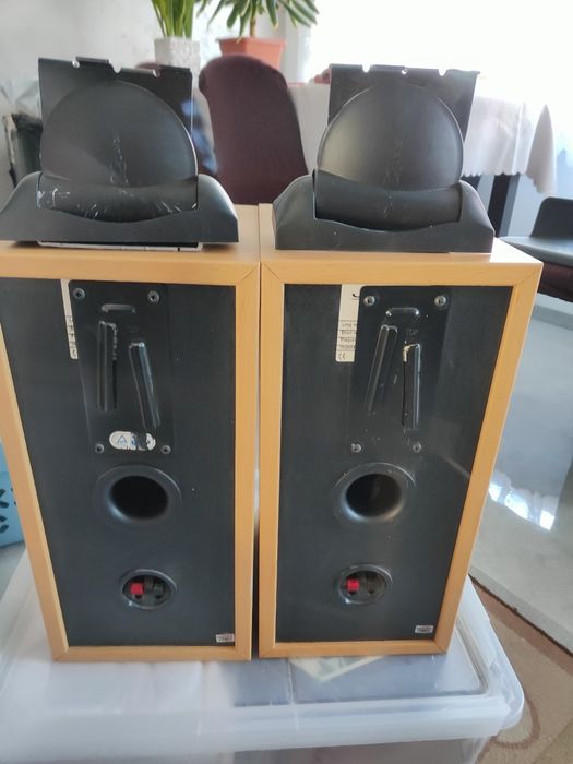 Kolumny Jama Studio 130 Kolor Jasny z Uchwytami