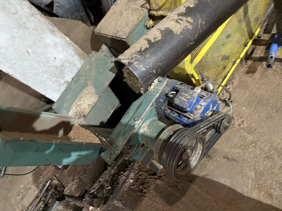 Завод(приладдя)для виготовлення брикету NESTERO