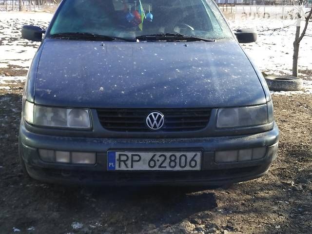 Дeталі кузова Volkswagen Passat B3 B4 пассат б4 б3 1.9 1.8