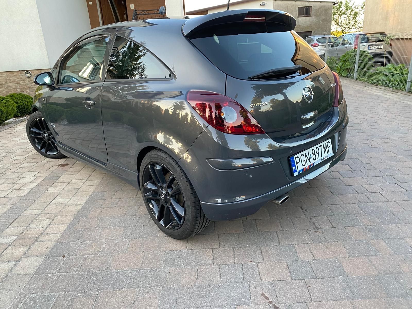 Opel Corsa OPC line