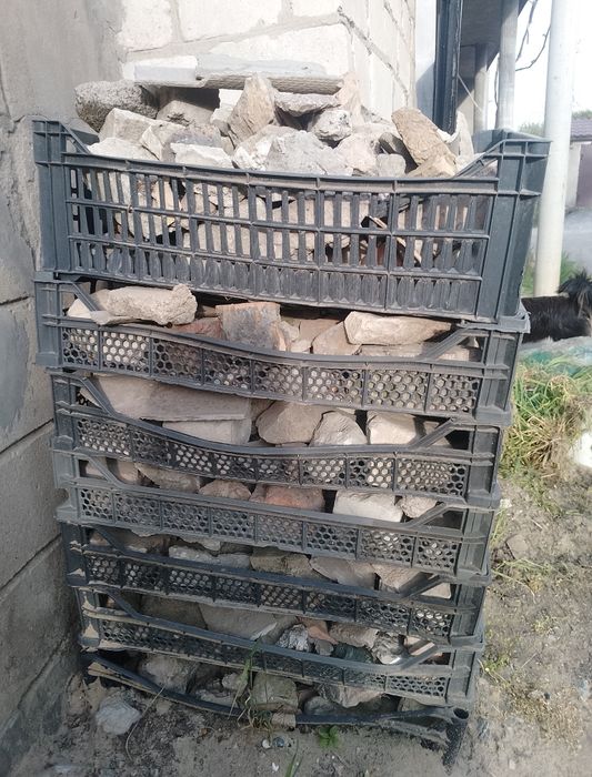 Кирпичи бой на опалубку