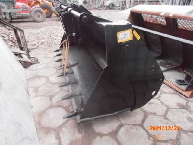 Łyżka CAT 343,444 4w1 2434 mm nieużywana
