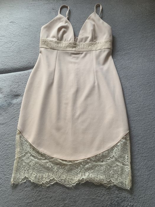 Міні плаття світлого кольору