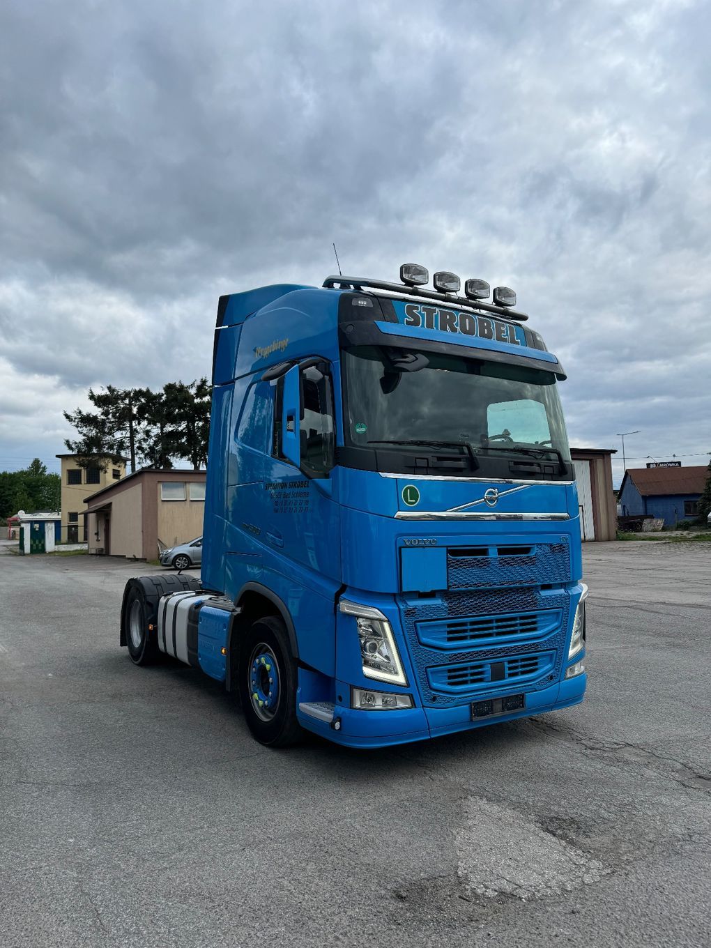 Volvo  Spr z Niemiec dwa zbiorniki 500km serwis