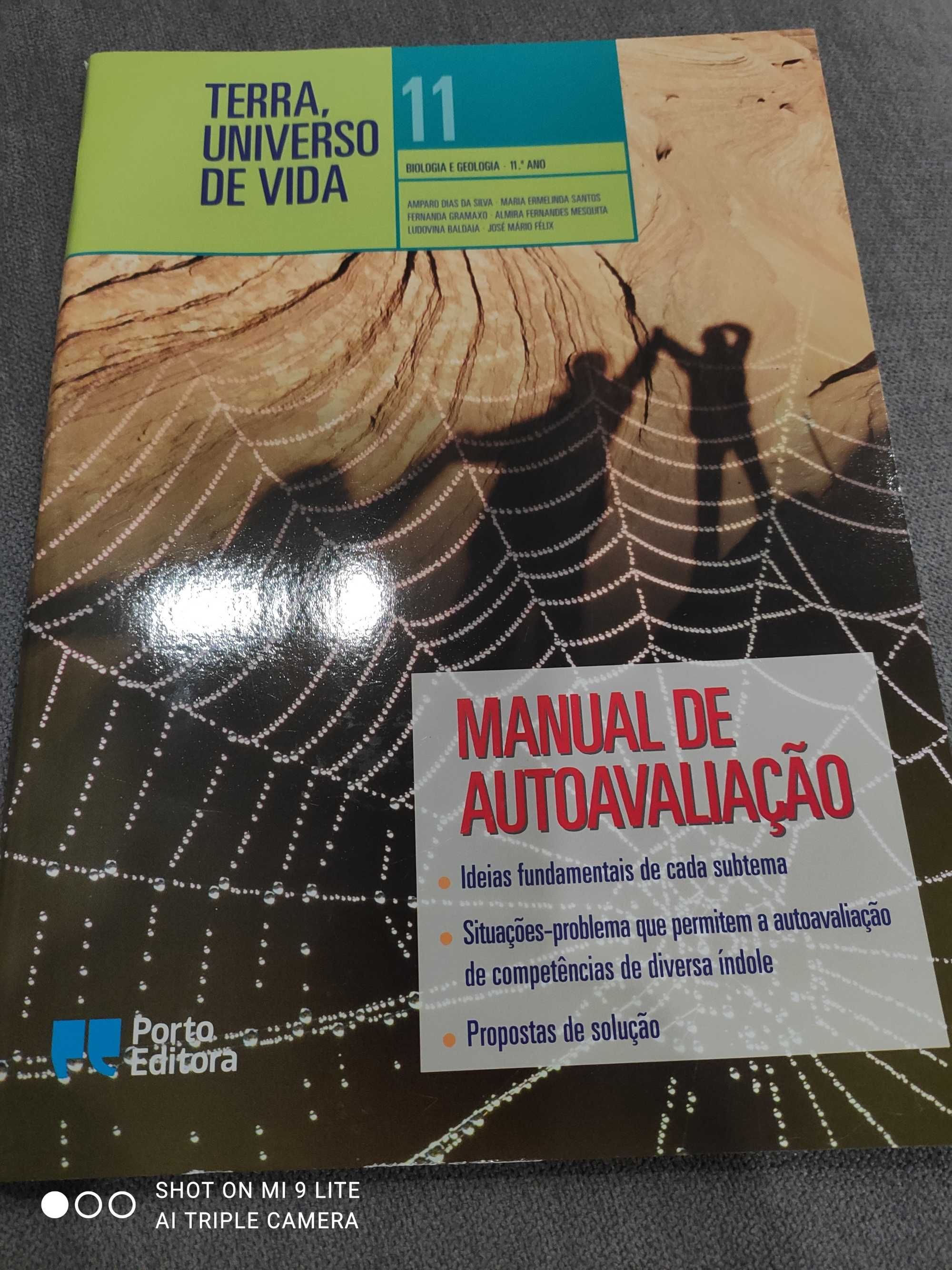 Livros de preparação para exames Biologia e Geologia 11 ano