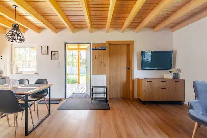 Całoroczny domek na Kaszubach (gorąca balia, jacuzzi, sauna)