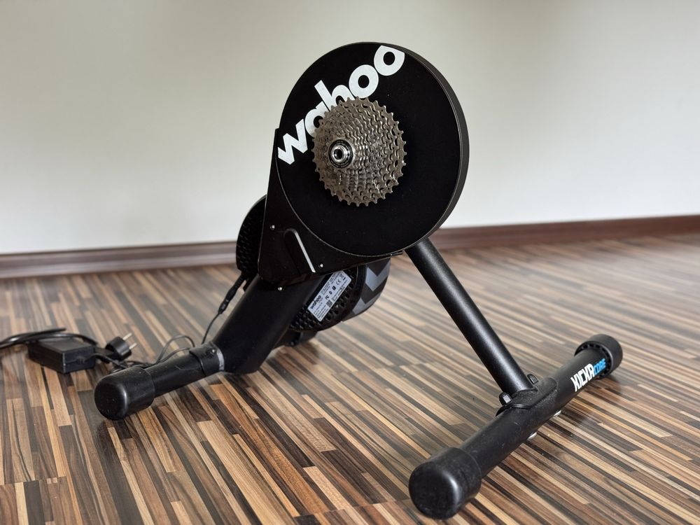 Trenażer rowerowy WAHOO KICKR CORE