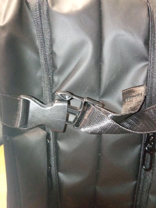 SlimUSB водовідштовхуючий рюкзак. Ручная кладь