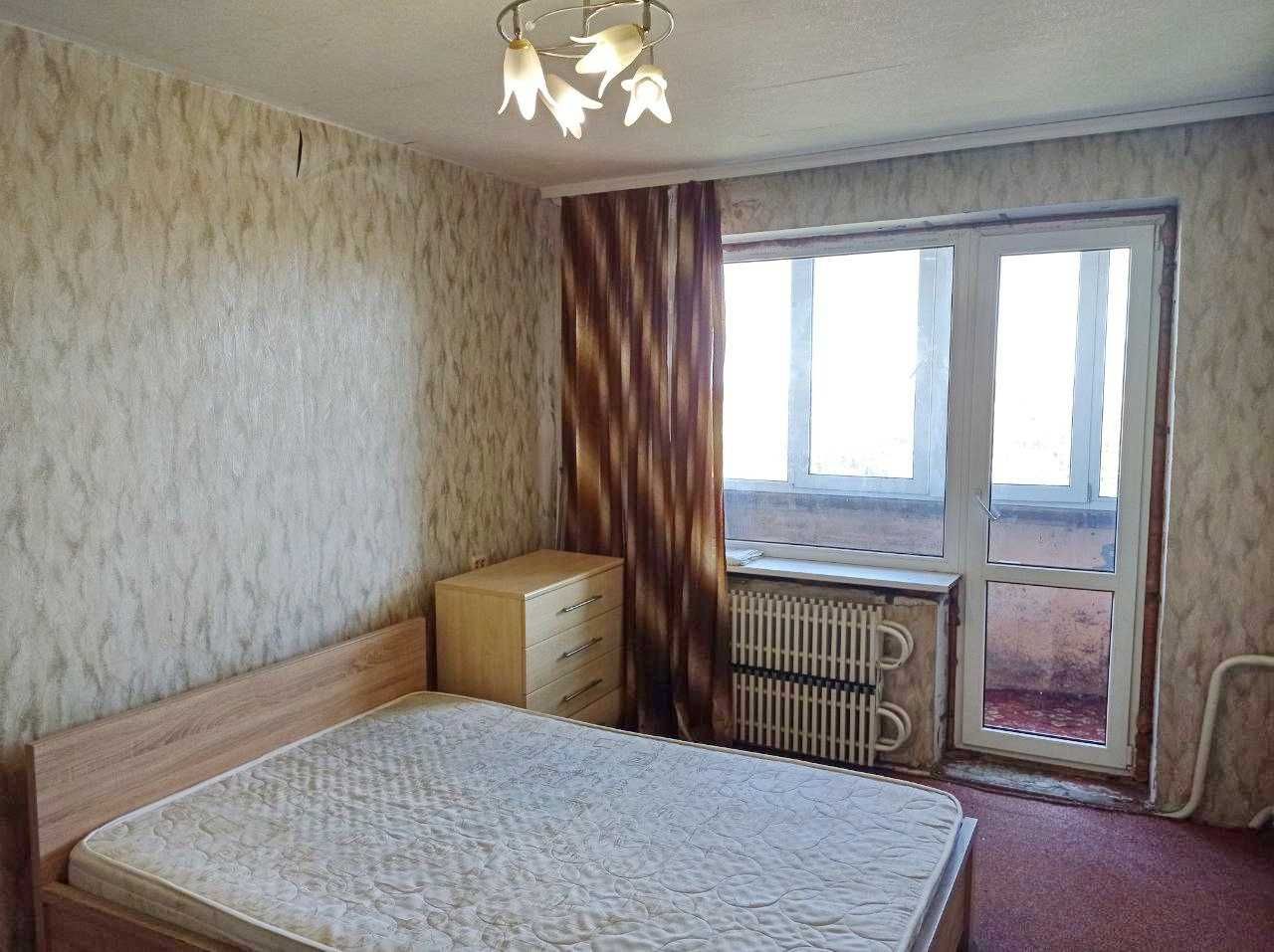 Продам 2-х комнатную квартиру, на ул. Метростроевская, 17 (под ремонт)