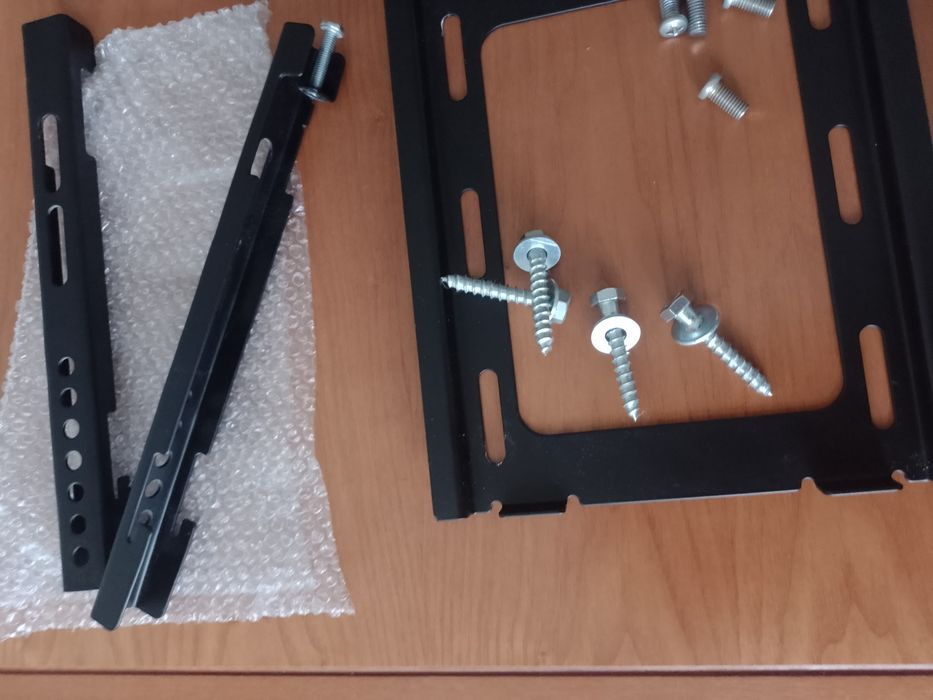 Крепление (Кронштейн) для телевизора на стену. Надёжный, тяжёленький.