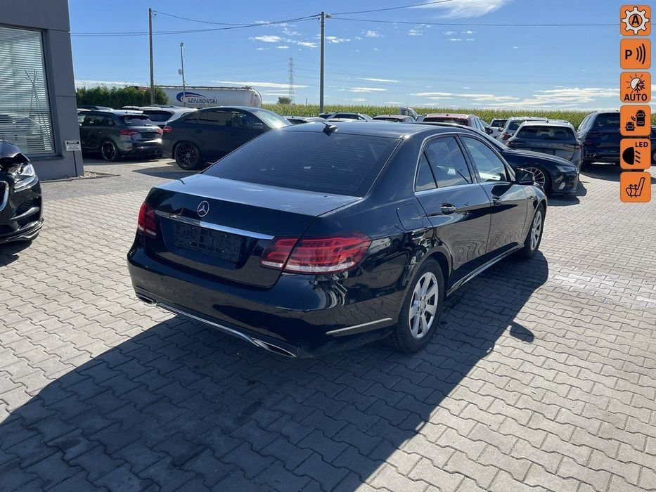 Mercedes-Benz Klasa E Automat Skóra Podgrzewanie Czujniki park.